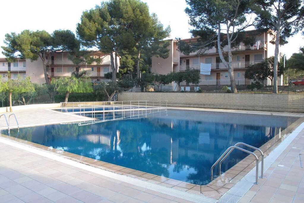 Apartment In Front Of Arrabassada Beach Tarragona Bagian luar foto