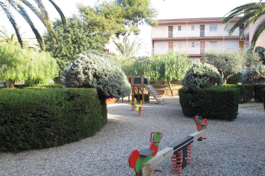 Apartment In Front Of Arrabassada Beach Tarragona Bagian luar foto