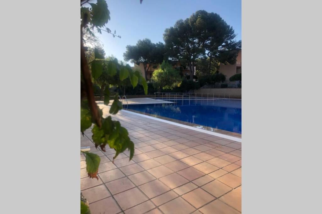 Apartment In Front Of Arrabassada Beach Tarragona Bagian luar foto