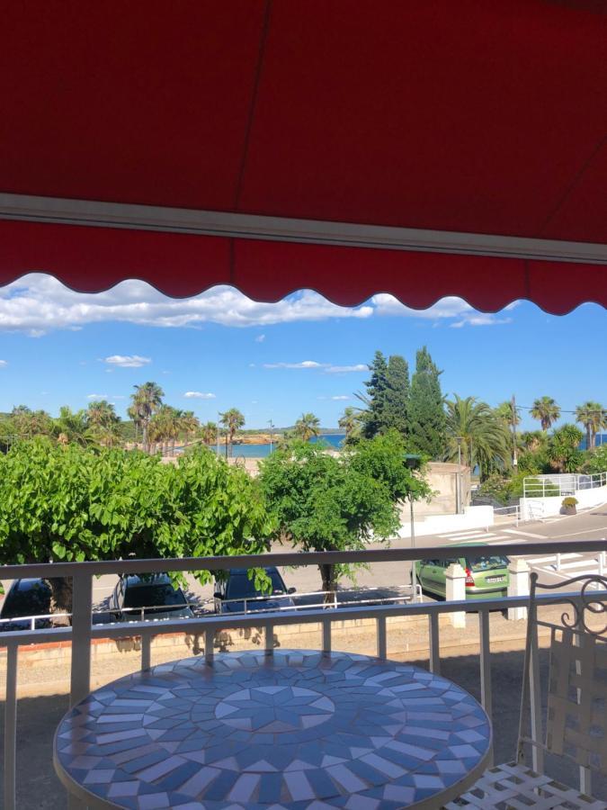 Apartment In Front Of Arrabassada Beach Tarragona Bagian luar foto