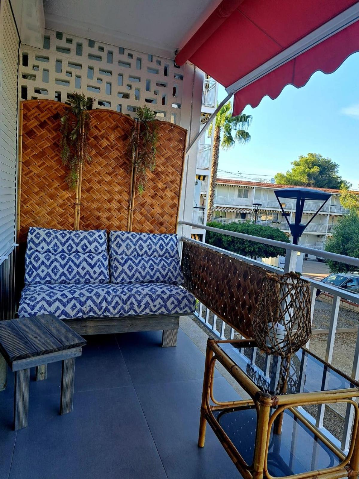 Apartment In Front Of Arrabassada Beach Tarragona Bagian luar foto